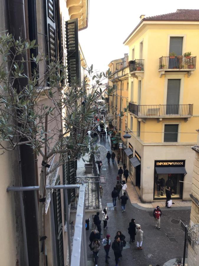 A Due Passi Da Giulietta-Casa Capuleti Lägenhet Verona Exteriör bild
